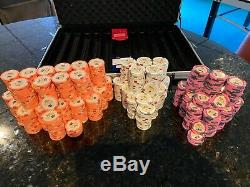 1100 Chip MGM Grand Detroit Poker Chip Set MINT. 25, $1, and $2.50 snappers