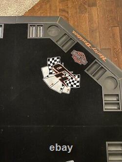 2004 Harley-Davidson Eagle Professional Poker Chip 400-piece Set WITH TABLE RARE