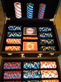 550 PAULSON James Bond Poker Chip Set Casino De Isthmus City MINT / Clay