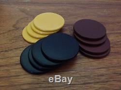 560 Antique Clay Poker Chip Set Rare Black, Brown, Yellow, 5 Rack Carrying Case