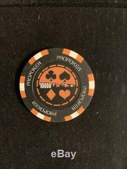 900 Pro Poker Chip Set 13.5 Grams Bicycle Prestige Cards and Dark Aluminum Case