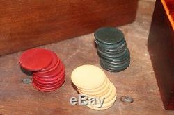 Antique 1-1/2 Bakelite Poker Chips Set Red Yellow Green Wooden Caddy 199 pieces