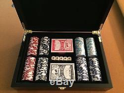 Brand New 300 PC 11.5g Chips Club Design Poker Set 2 Deck Of Cards 5 Dice