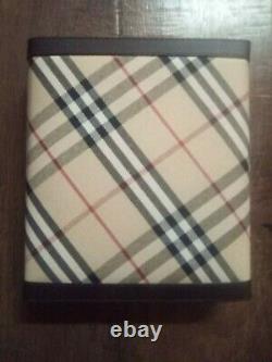 Burberry poker set in good condition