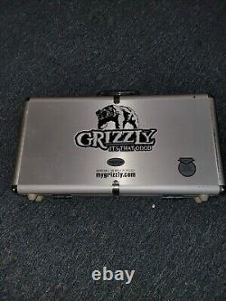 Grizzly Poker Set