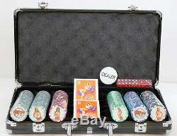 Hooters Casino Limited Edition Poker Set Cased 300 Chips, Dice, Playing Cards