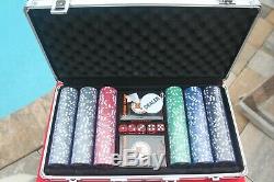Hooters silver anniversary poker chip set 300 piece set