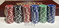 Htf-mb World Amateur 300 Clay Poker Chip Set-brand New Contents Still Sealed