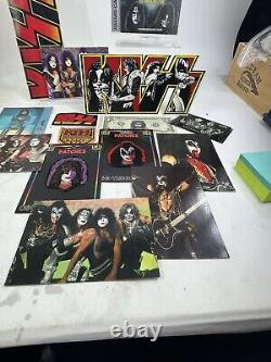 KISS PALMS CASINO RESORT COMMEMORATIVE POKER CHIP SET Postcards Stub PATCHES ++