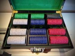 LUXURY POKER CHIP SET 300 Piece White Blue Red Green Black HARDWOOD CASE VINTAGE