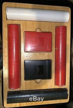 MARLBORO Poker Set Maple Case! So Hard To Find! Brand New Condition! Free Ship