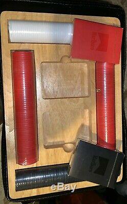 MARLBORO Poker Set Maple Case! So Hard To Find! Brand New Condition! Free Ship