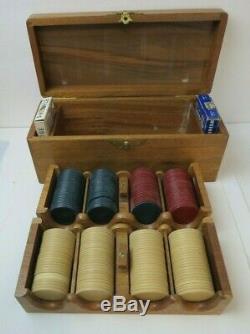 Nice Vintage Mahogany Wood Box & Trays Bakelite Poker Chips Gaming Set