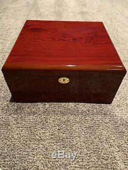 Over 800 Replica Poker Chip Set + Beautiful Cherrywood Mohagany Case + Plaques