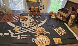 PIRATEGOLD Pirate Themed Metal Poker Chip Set, Captains Trunk, Liar's Dice