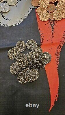 PIRATEGOLD Pirate Themed Metal Poker Chip Set, Captains Trunk, Liar's Dice