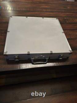 Poker Chip Set With Aluminum Case And 970 Poker Chips! Great Set