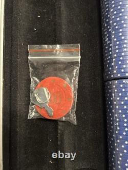Poker Chip Set With Aluminum Case And 970 Poker Chips! Great Set