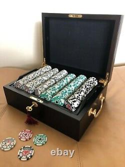 Poker Chips Set In Locked Wooden Box With Side Handles And Removable Tray