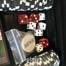 Poker chips set with aluminum locking case. Huge Set Very Heavy. Comes Complete