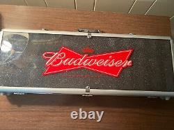 Pre-owned Budweiser Lager Beer 500 Pc. Poker Set Aluminum Case