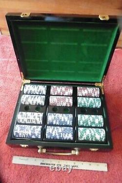 Rare HBO THE SOPRANOS Promotional 300 Count Poker Chip Set in Box