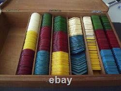 Set Vintage with 500 Galalith Boxed Poker Chips 1390g
