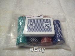 Smith & Wesson Cards and Poker Chip set NEW