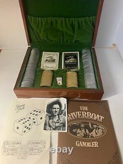 Southern Comfort Riverboat Gambler Poker Set Gold Silver Chips Cards Dice Box