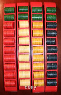 VTG 827pc Set Bakelite Poker Chips 5 Different Colors Handmade Wooden Racks RARE