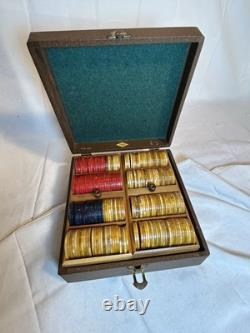 Vintage Bakelite Catalin Poker Chip Set Of 219 In Lowe Case Red Green Buttersc