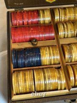 Vintage Bakelite Catalin Poker Chip Set Of 219 In Lowe Case Red Green Buttersc