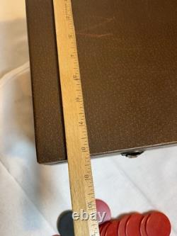 Vintage Bakelite Catalin Poker Chip Set Of 219 In Lowe Case Red Green Buttersc