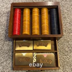 Vintage Bakelite Poker Chip Set 251 chips Wood Brass Box WLS