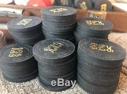 Vintage Paulson Top Hat & Cane 10 g Clay Monogrammed 599 Count Poker Chip Set