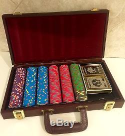 Vintage RUGER Poker Chip Set With Leather Case VERY RARE