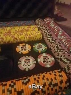 WSOP replica poker CHIPS. Full set and CASE included! 1055 total pieces